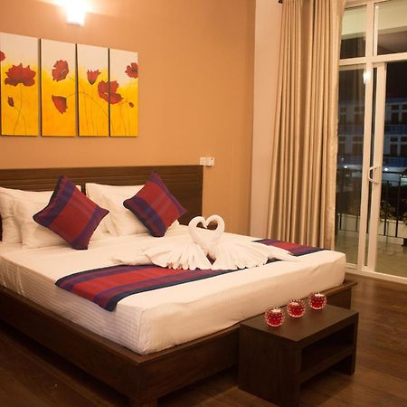 The Suite 262 Negombo Exterior photo
